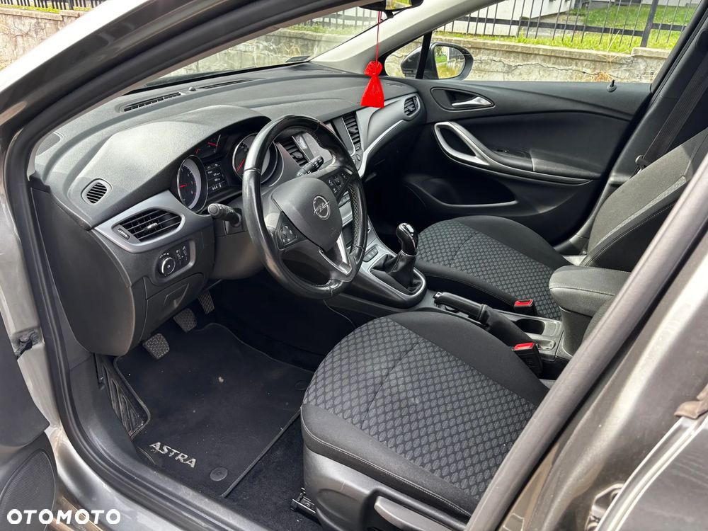 Opel Astra 1.2 T Elegance S&S - 12