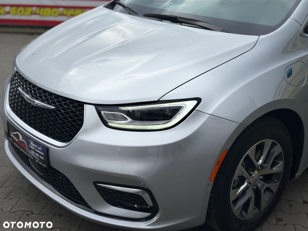 Chrysler Pacifica - 9