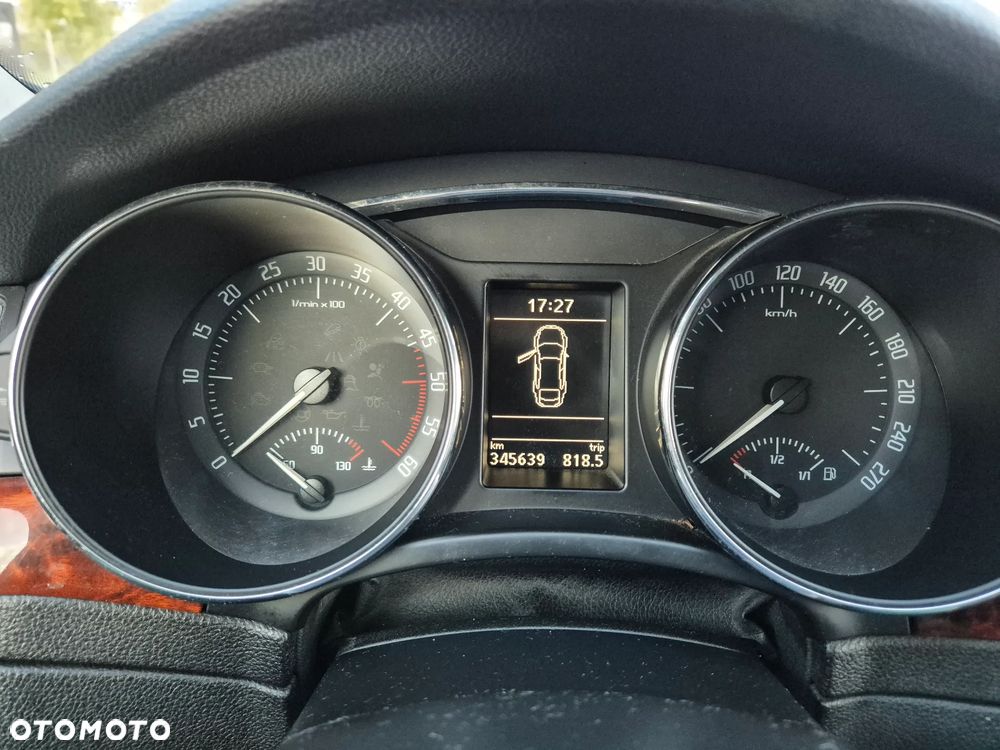 Skoda Superb - 11