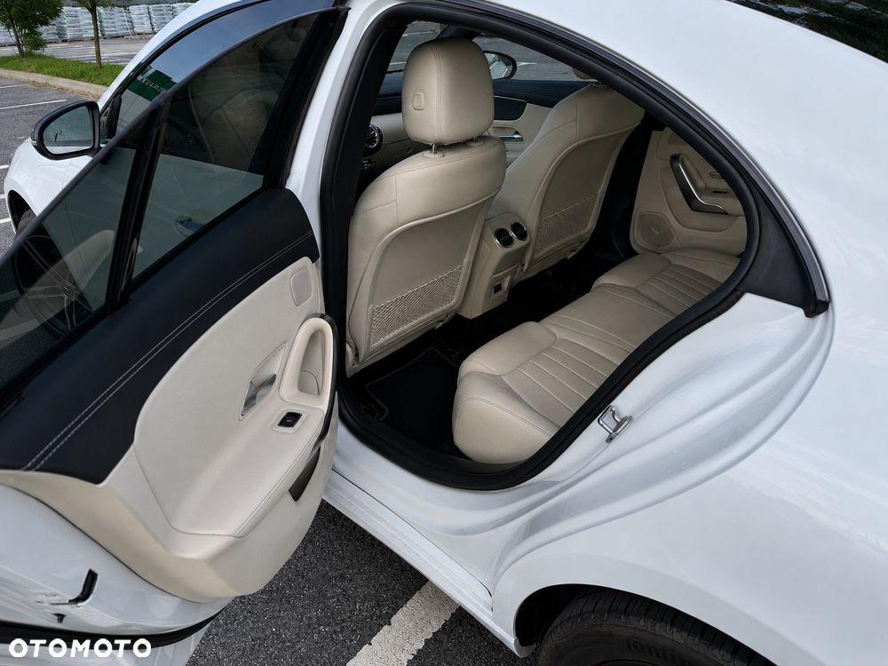Mercedes-Benz CLA - 16