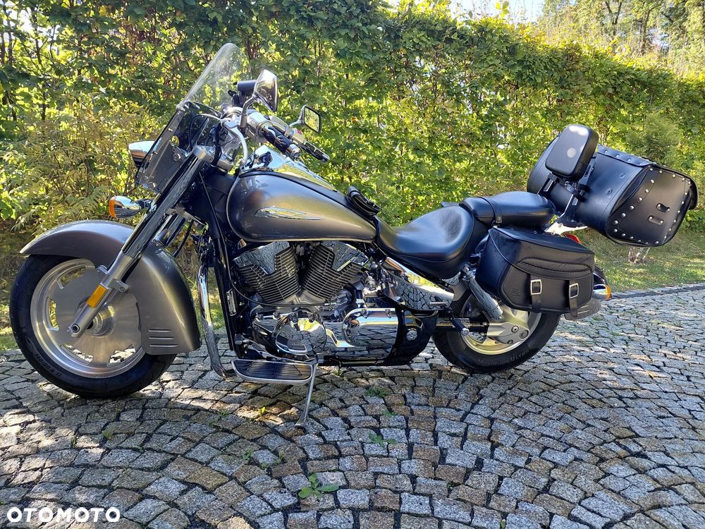 Honda VTX - 19
