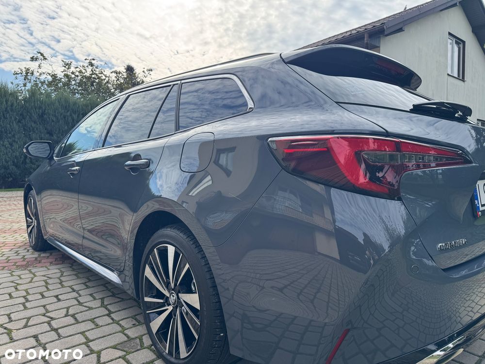 Toyota Corolla 1.8 Hybrid Style - 22