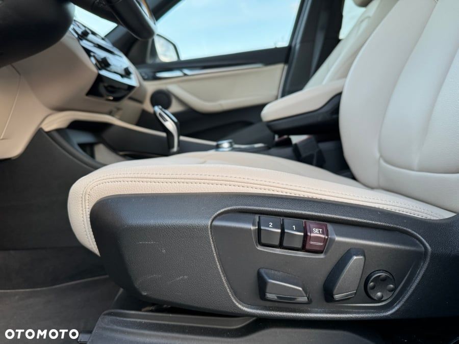 BMW X1 - 13