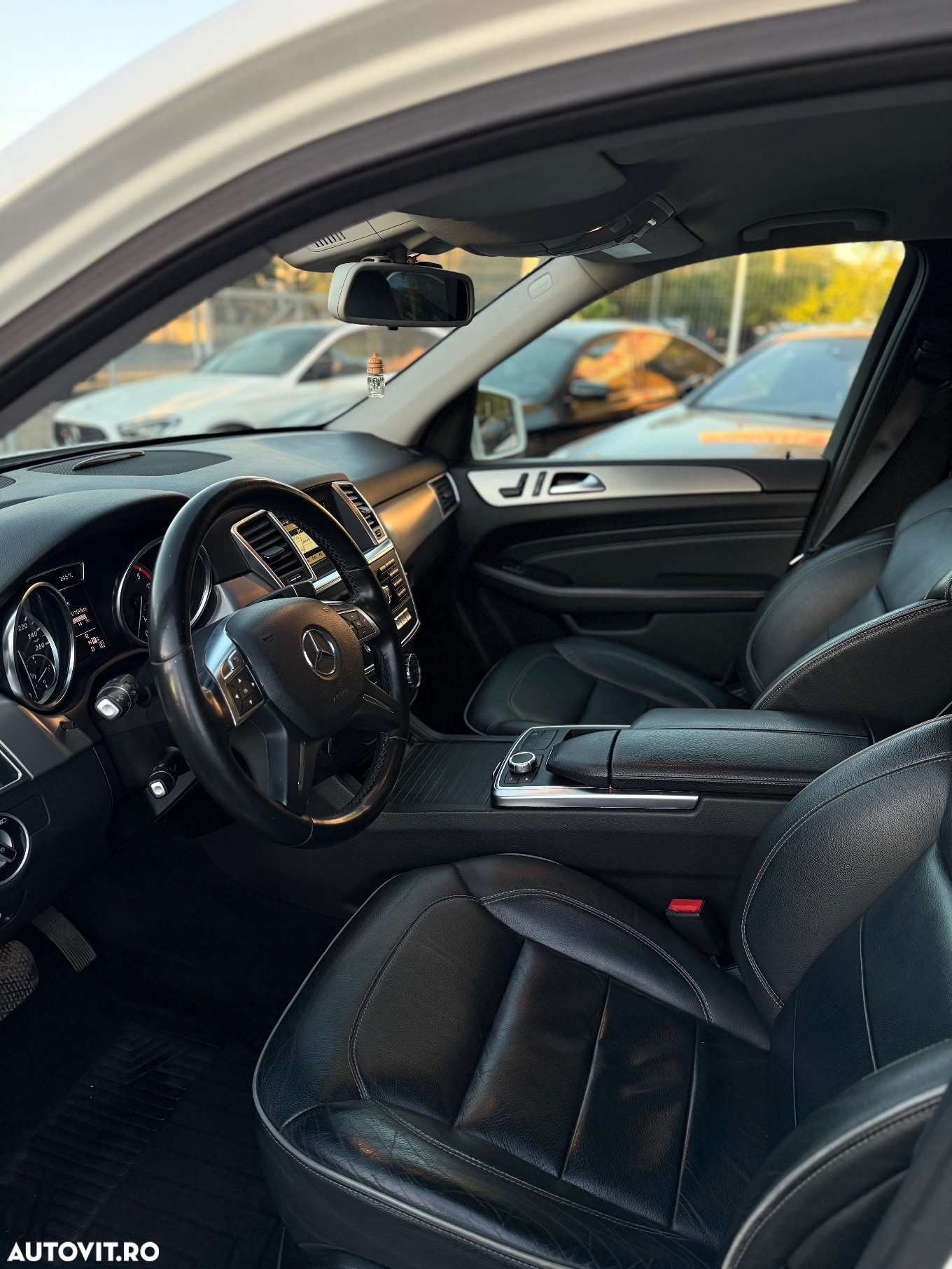 Mercedes-Benz ML 250 BlueTEC 4MATIC 7G-TRONIC Edition 1 - 5