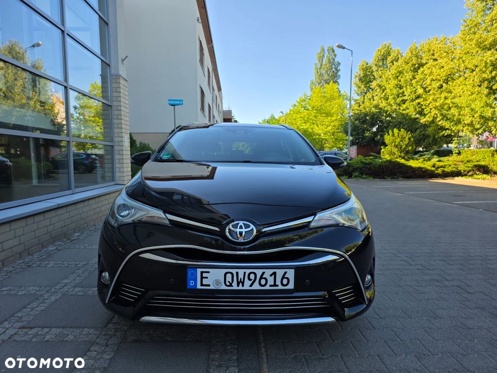 Toyota Avensis - 2