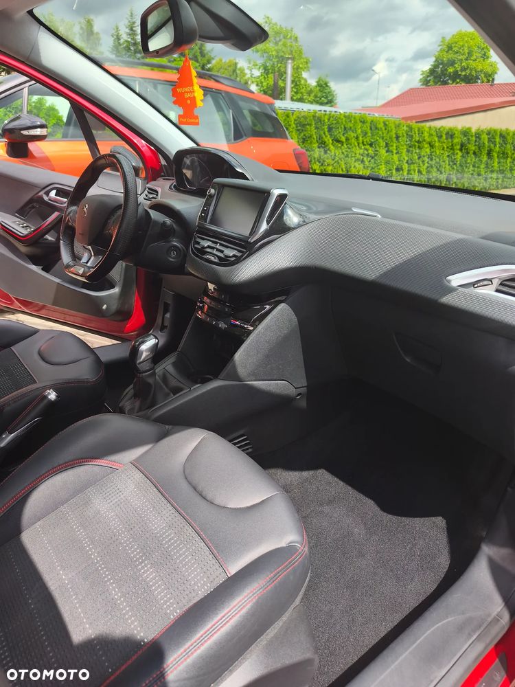 Peugeot 208 1.2 PureTech Allure S&S - 18