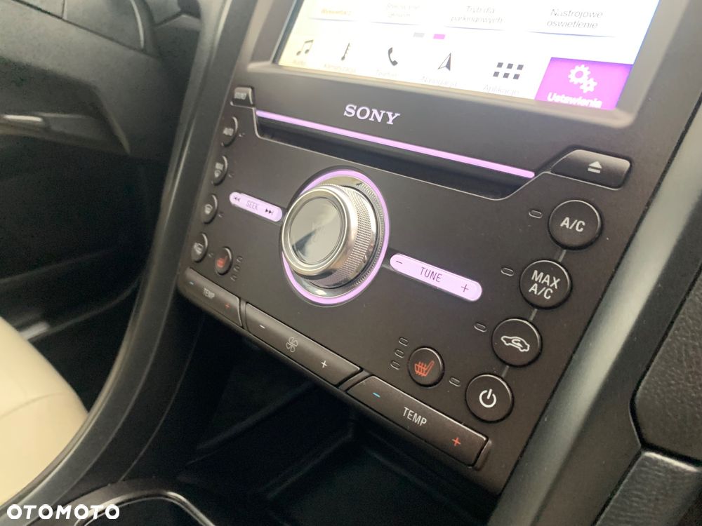 Ford Mondeo 2.0 EcoBoost Titanium - 13