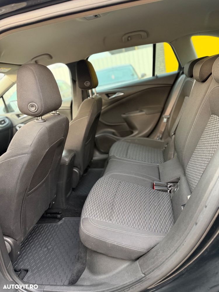 Opel Astra 1.6 D Start/Stop Dynamic - 8