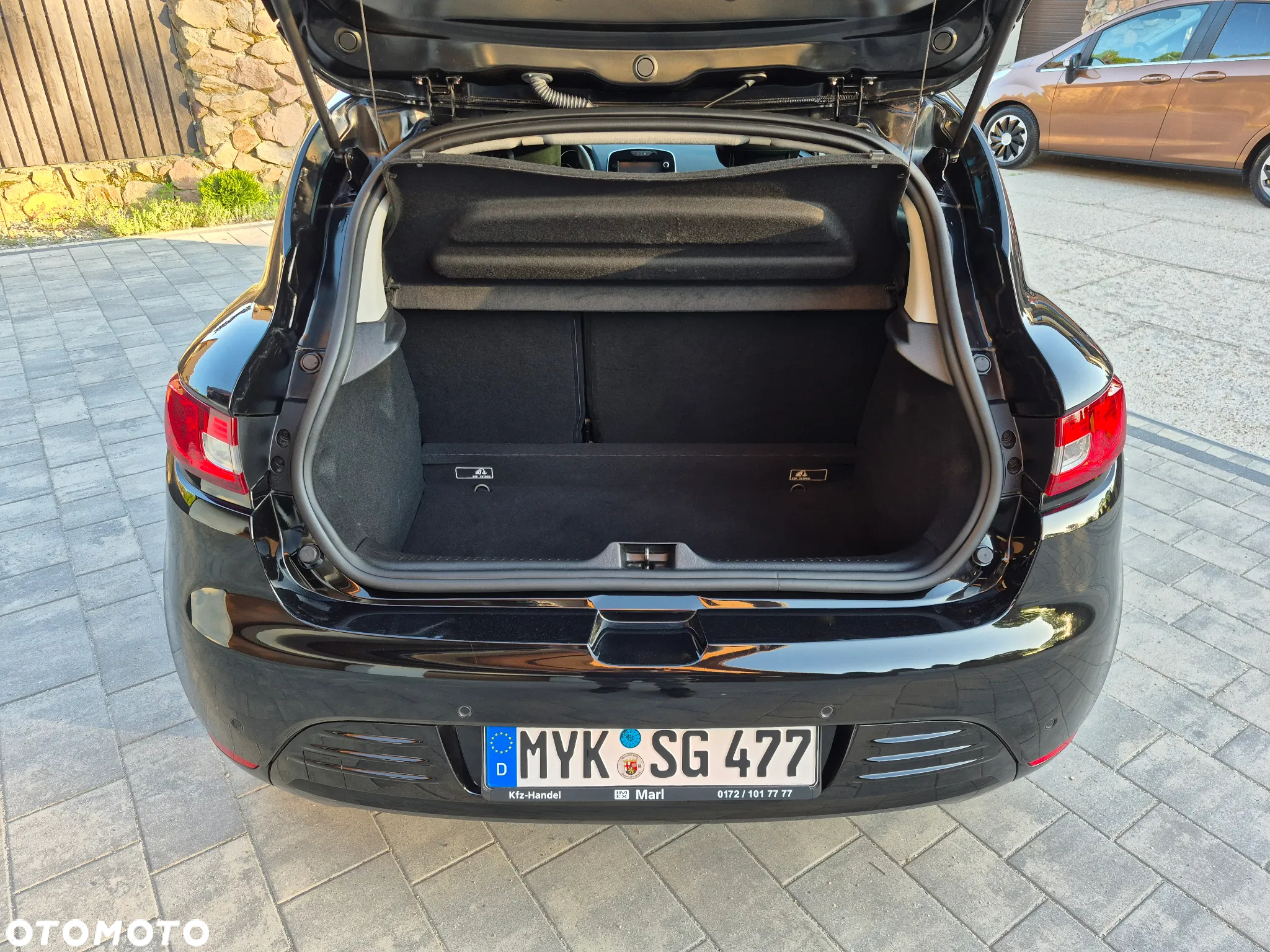 Renault Clio 1.2 16V 75 LIMITED - 37