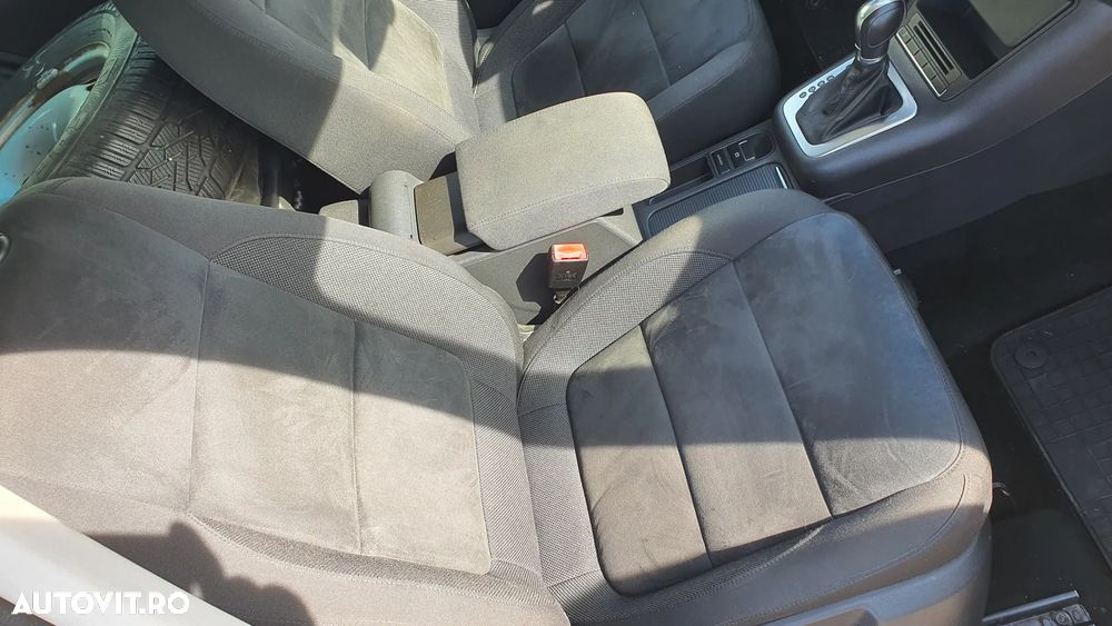 Volkswagen Tiguan 2.0 TDI 4Motion DSG Track & Field - 39