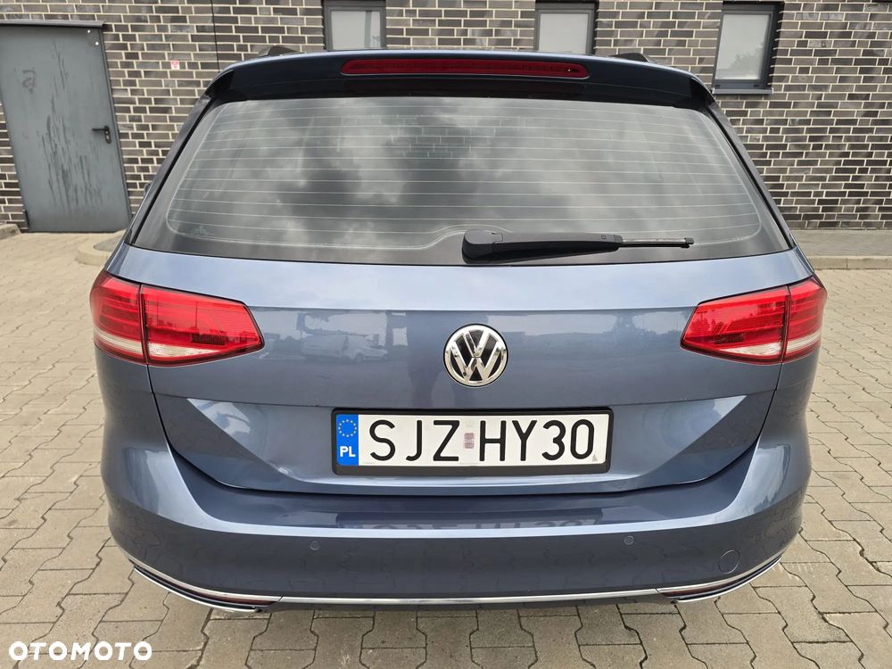 Volkswagen Passat 2.0 TDI SCR 4Motion DDG Highline - 13
