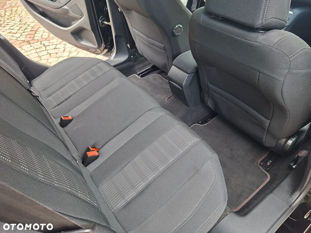 Peugeot 308 HDi FAP 150 Business Line Niveau 2 - 17