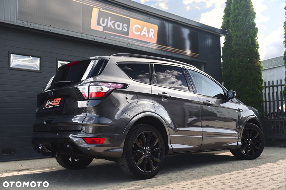 Ford Kuga - 1