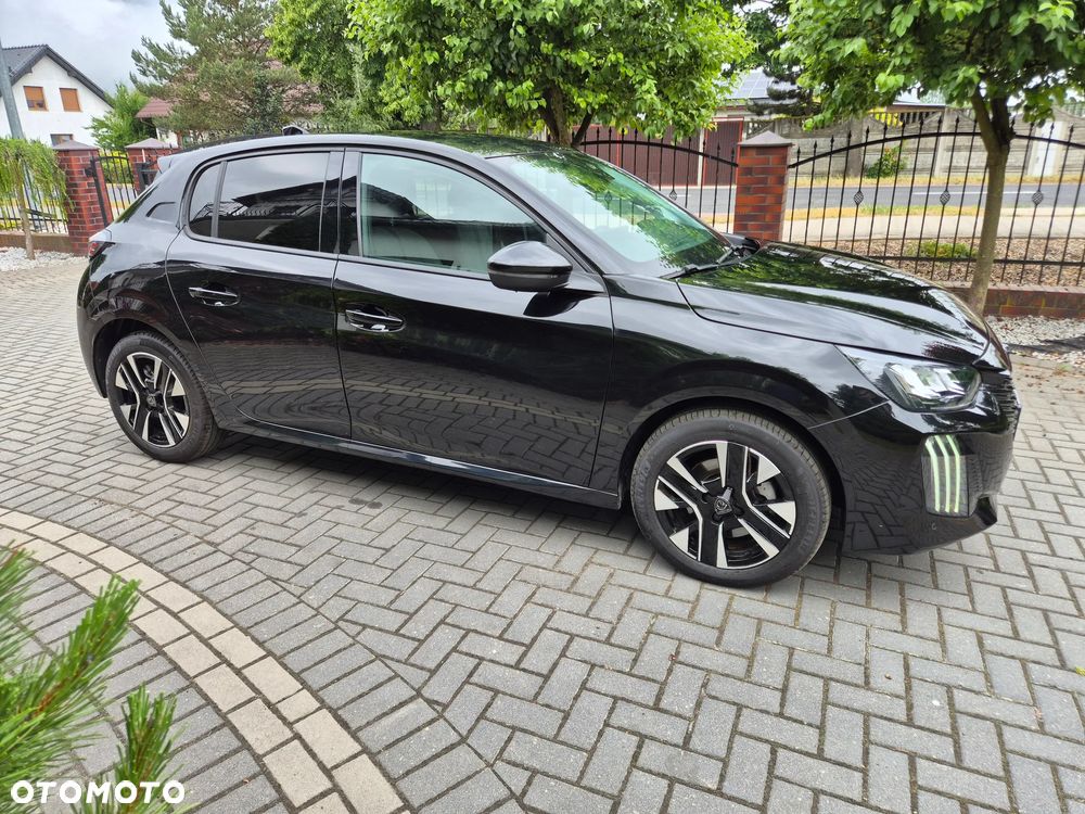 Peugeot 208 TURBO 100 Allure - 22