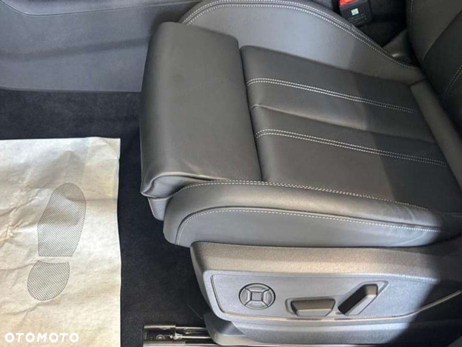 Audi Q5 Sportback - 8