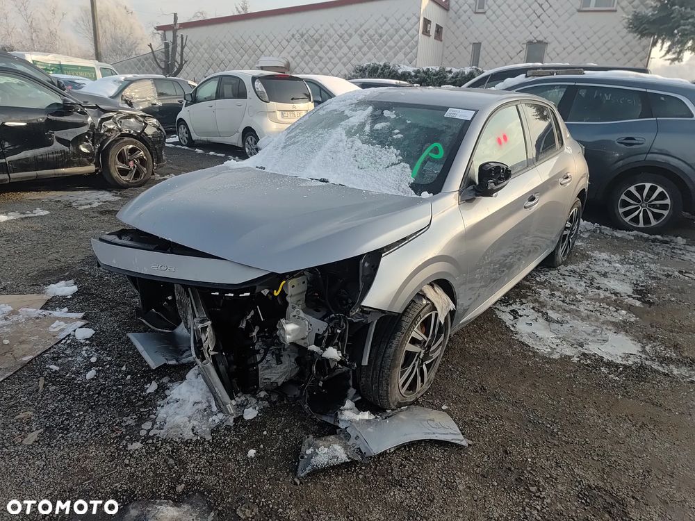 Peugeot 208 PureTech 130 EAT8 Allure Pack - 21