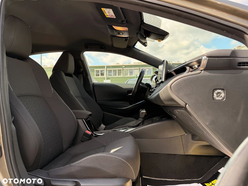 Toyota Corolla - 25