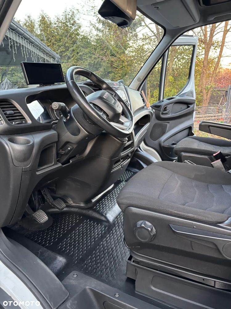 Iveco DAILY - 10