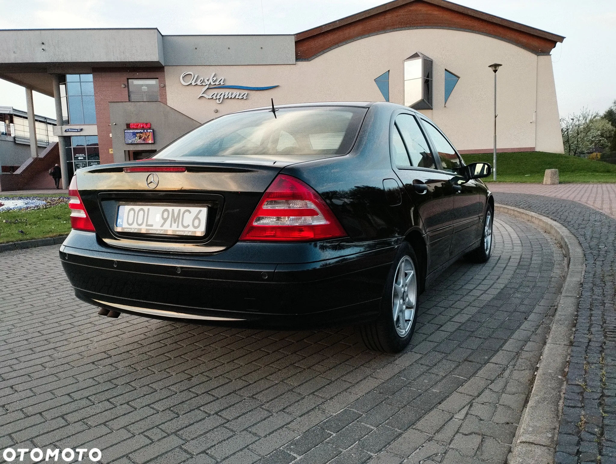 Mercedes-Benz Klasa C 240 Classic 4-Matic - 9