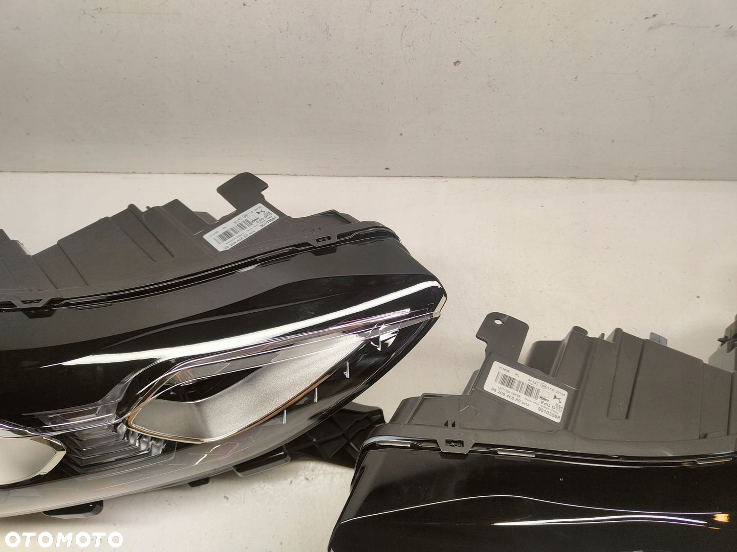 CITROEN DS3 CROSSBACK KOMPLET LAMP PRZÓD 9820840880, 9820840580 - 6