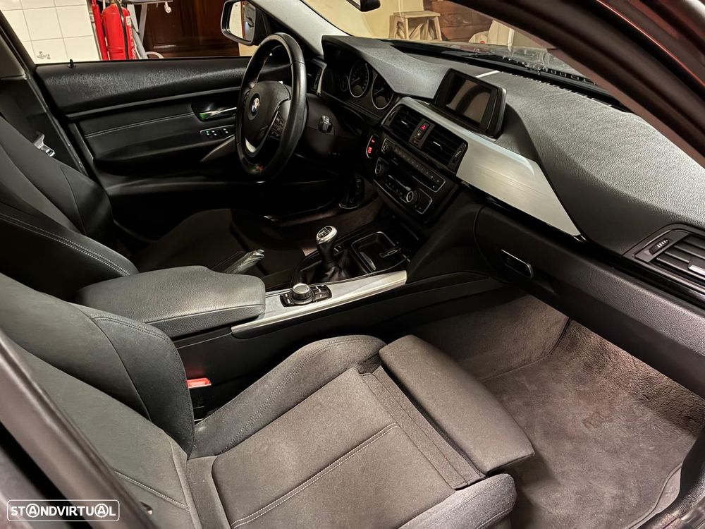 BMW 318 d Line Sport - 9