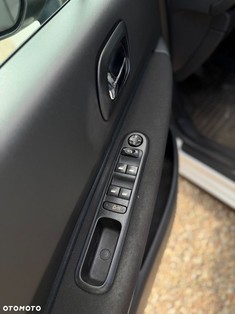 Peugeot 3008 HDi FAP 150 Business-Line - 12