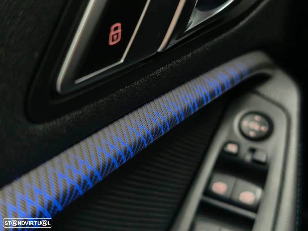 BMW 118 i Pack Desportivo M Auto - 26
