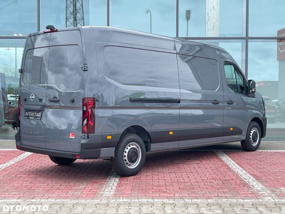 Nissan Interstar - 3