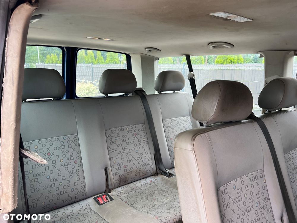 Volkswagen Transporter L2H1 - 18