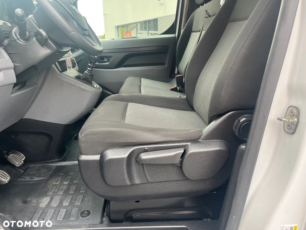 Opel Vivaro L2H1 - 12