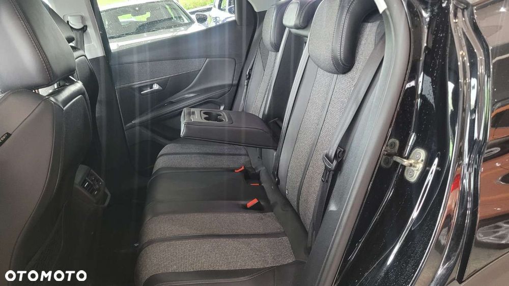 Peugeot 3008 - 16