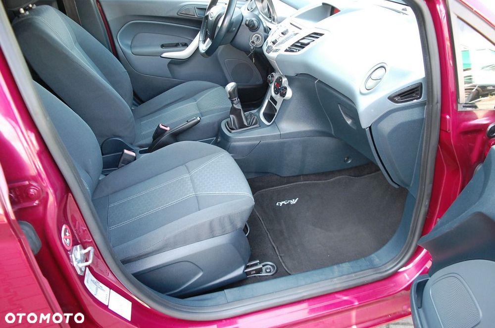 Ford Fiesta - 7