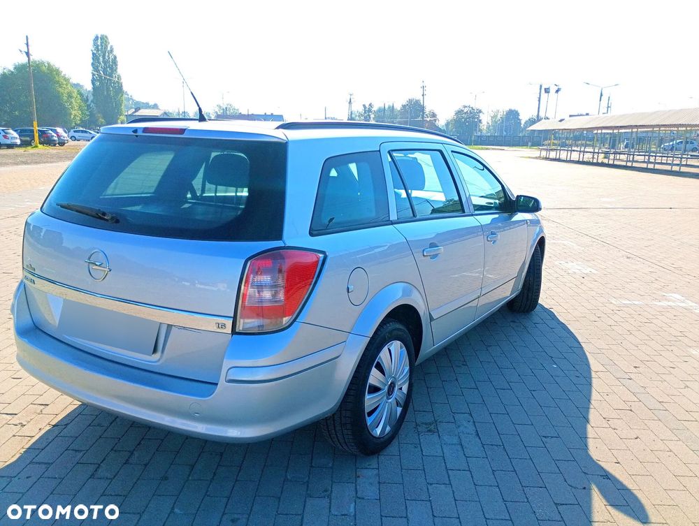 Opel Astra 1.6 Enjoy - 4