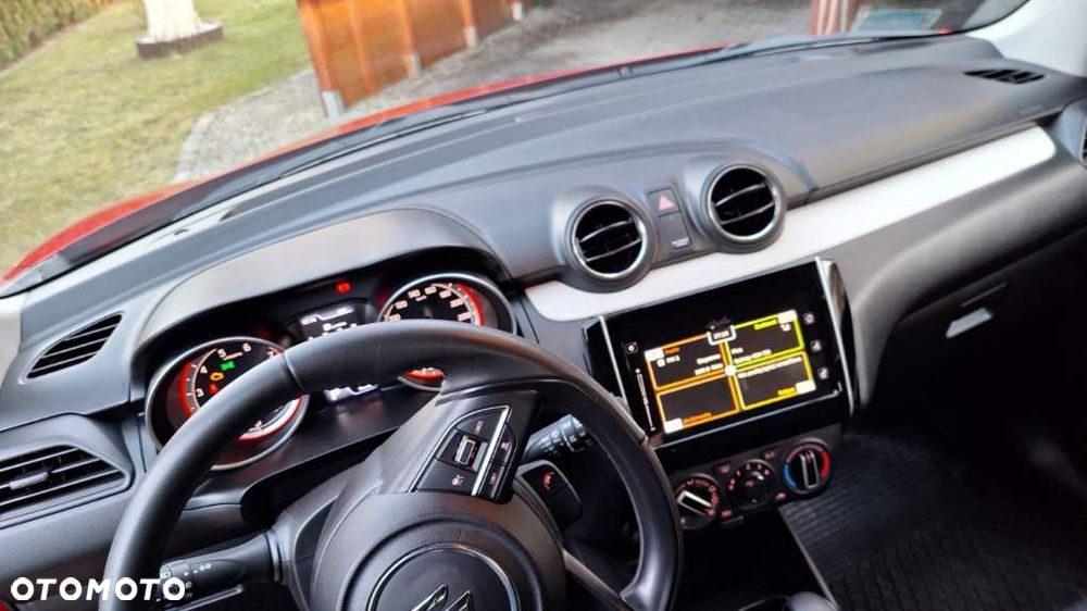 Suzuki Swift 1.2 Dualjet SHVS Premium Plus CVT - 8