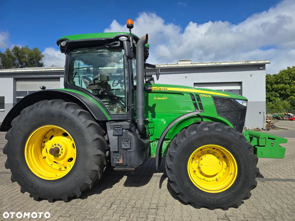 John Deere 7250R - 3