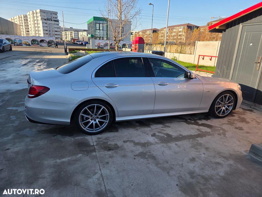 Mercedes-Benz E 220 d Aut. - 3