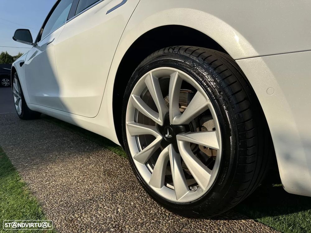 Tesla Model 3 Long-Range Dual Motor AWD - 20