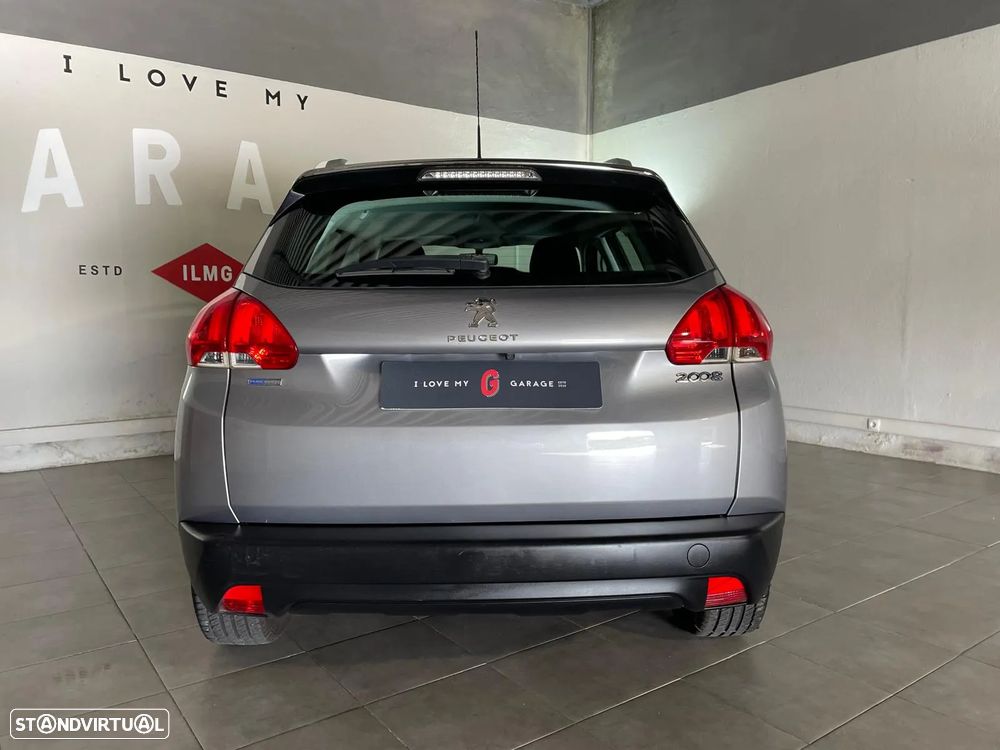 Peugeot 2008 - 11