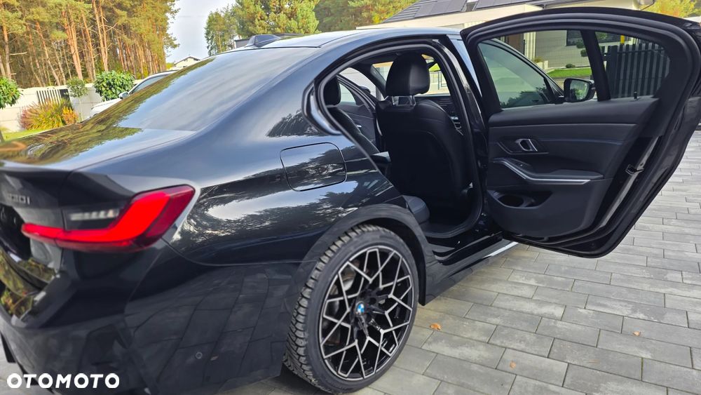 BMW Seria 3 330i xDrive M Sport sport - 28
