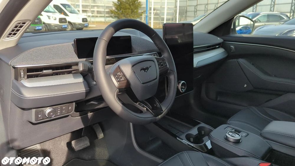Ford Mustang Mach-E 75kWh RWD - 11