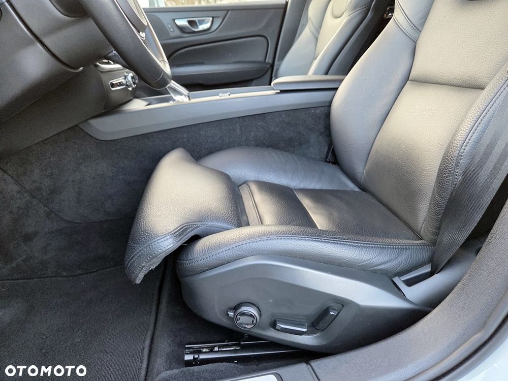 Volvo V60 B4 D Geartronic Inscription - 19