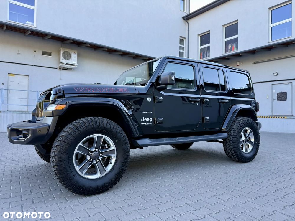 Jeep Wrangler Unlimited GME 2.0 Turbo Sahara - 32
