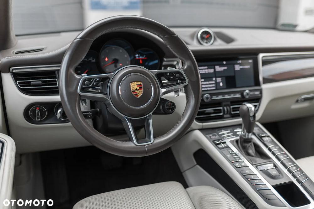 Porsche Macan - 15