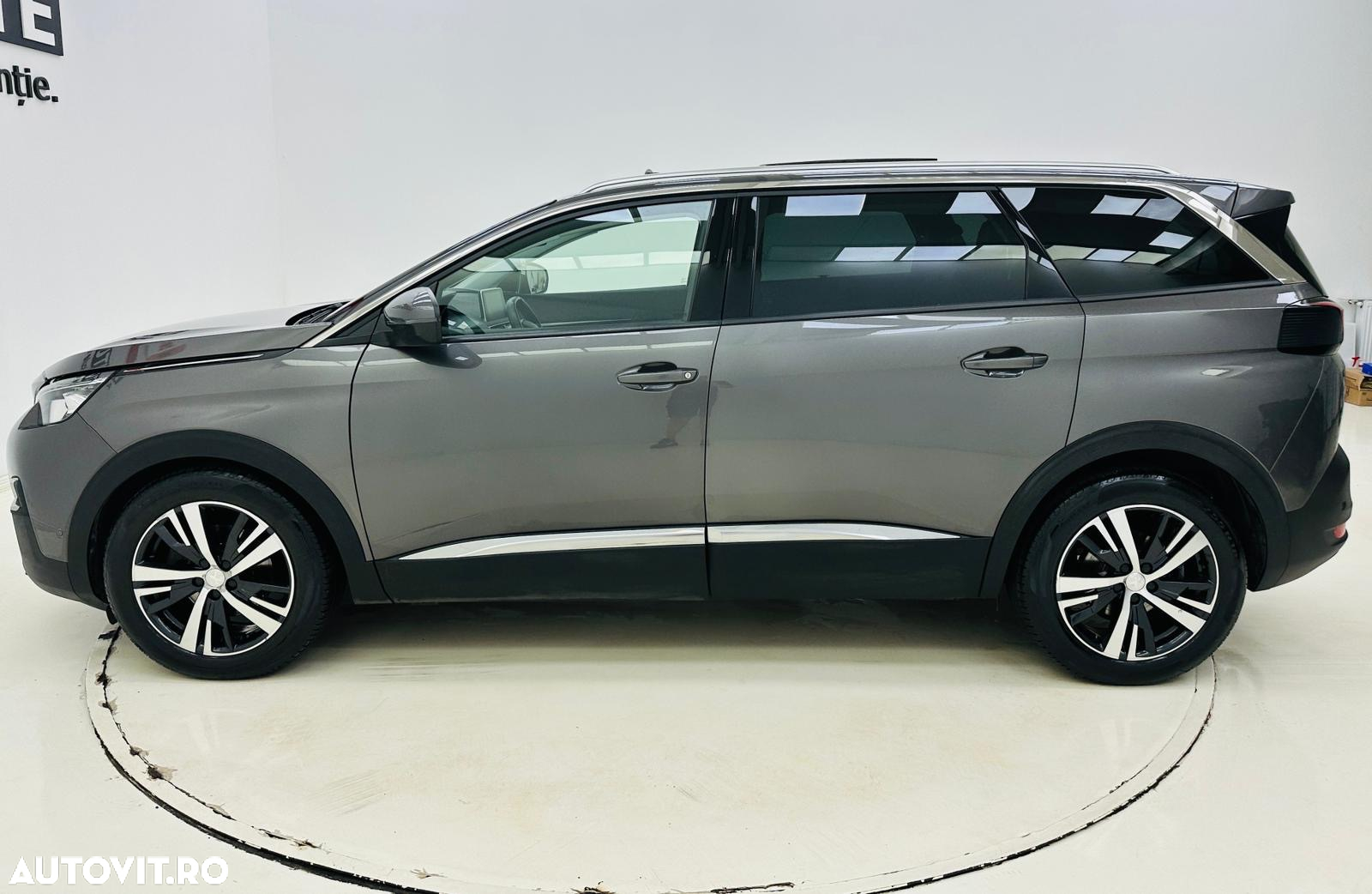 Peugeot 5008 - 10