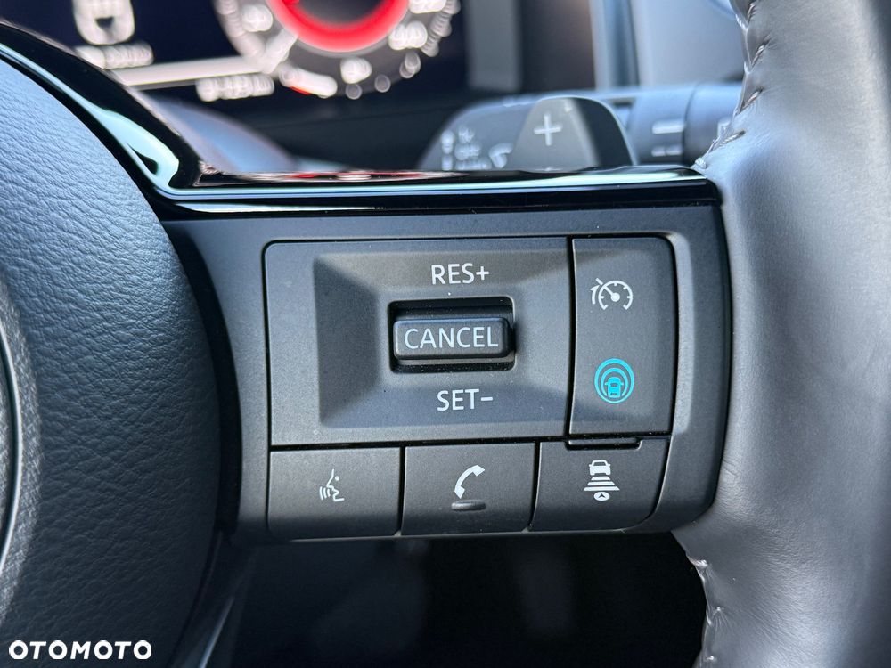 Nissan Qashqai 1.3 DIG-T MHEV Xtronic Tekna - 35