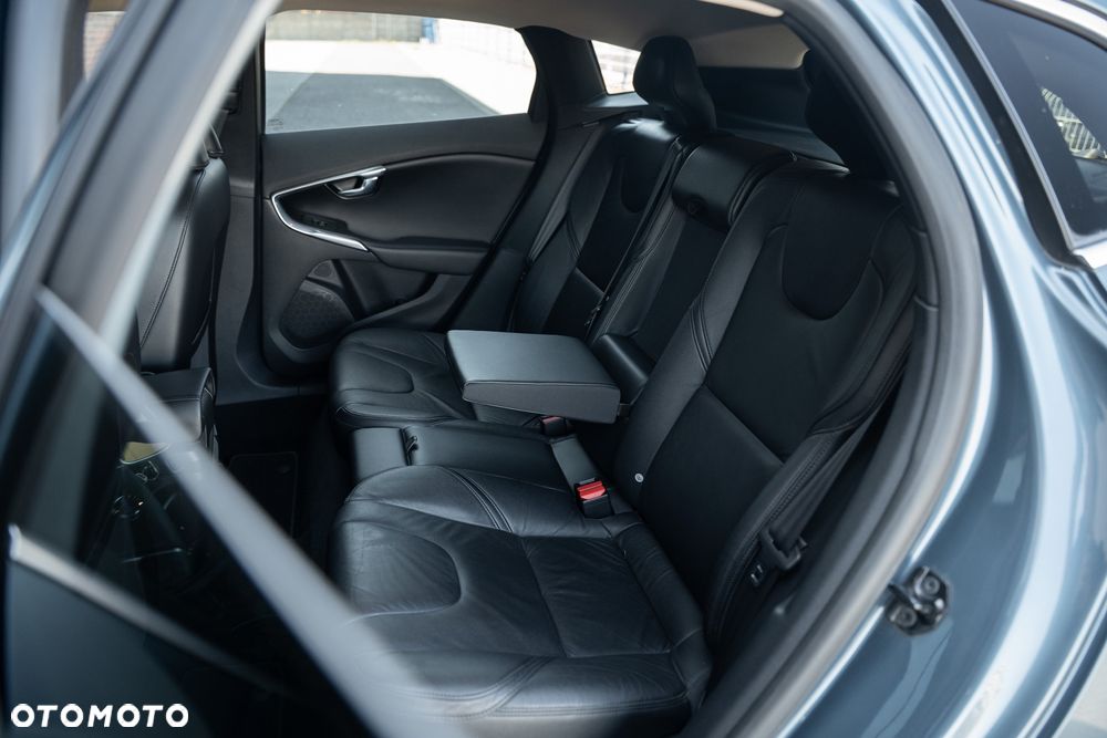 Volvo V40 T3 - 35