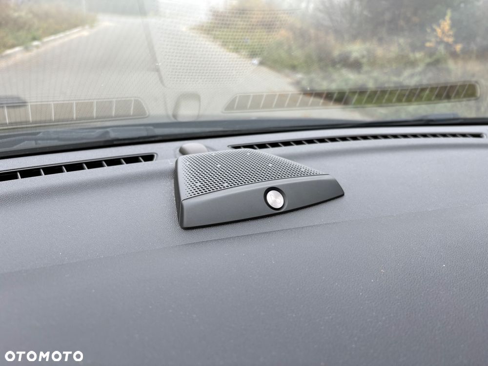 Ford Fiesta 1.0 EcoBoost S&S TITANIUM - 17