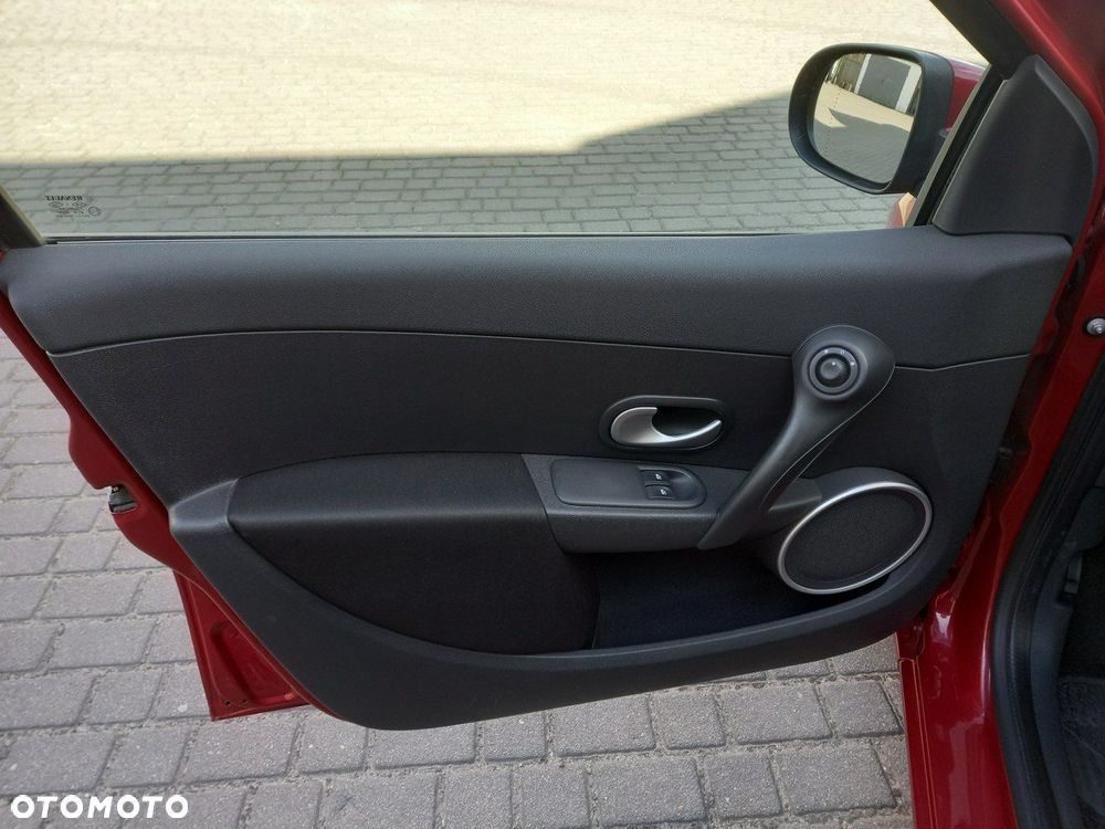 Renault Clio 1.2 16V Luxe Dynamique - 26