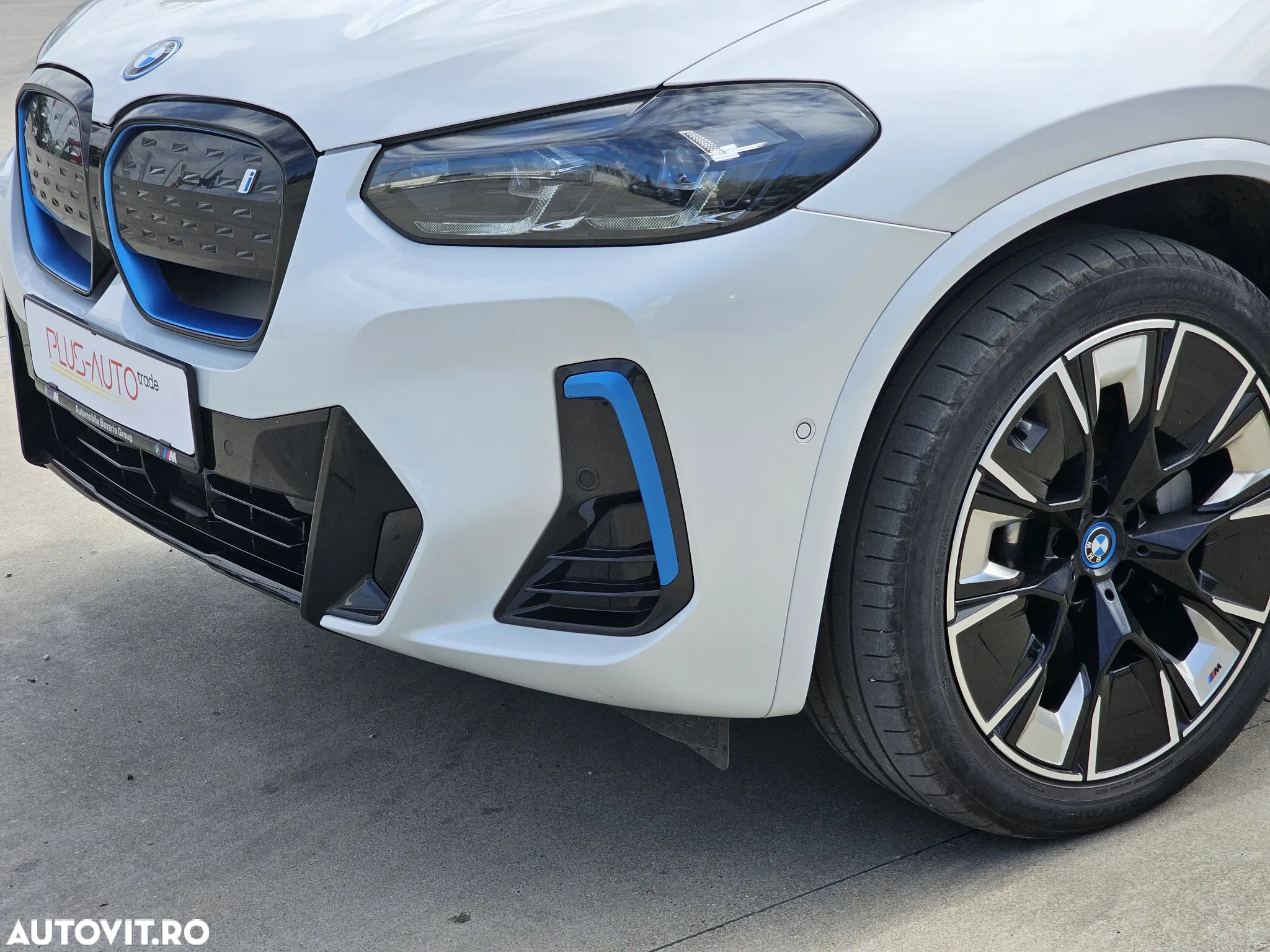 BMW iX3 Standard - 10