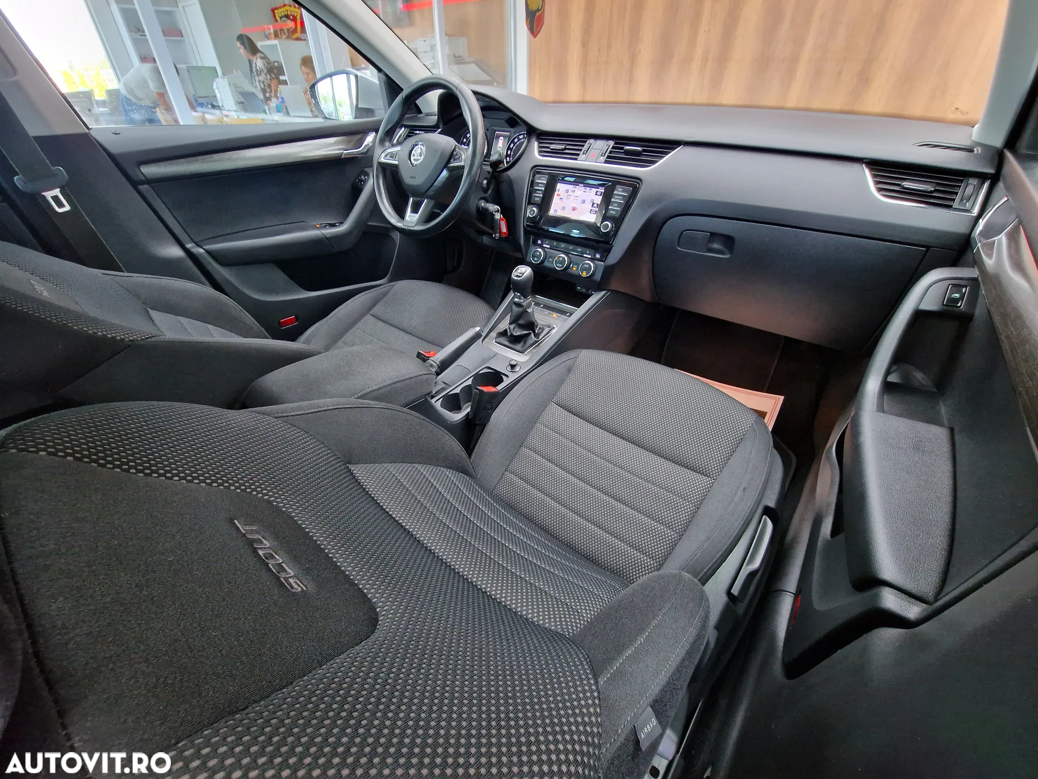 Skoda Octavia 2.0 TDI 4x4 Scout - 17